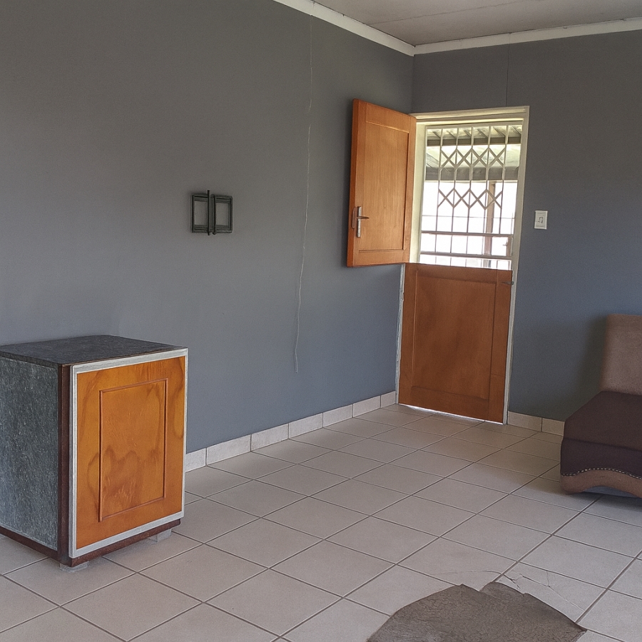 2 Bedroom Property for Sale in Freedom Park North West